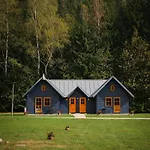 Campsite & - Base Camp Medvedin