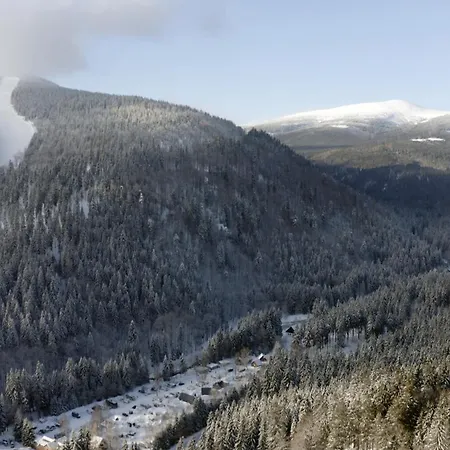 & - Base Camp Medvedin Campingplads *