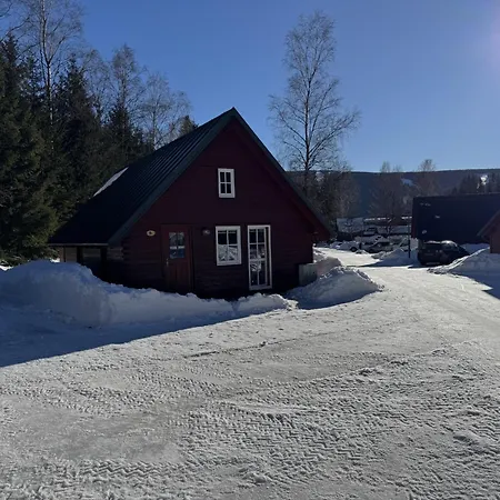 Campingplads & - Base Camp Medvedin