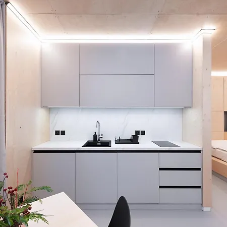 Кемпінг & - Base Camp Medvedin *