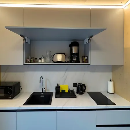 Кемпінг & - Base Camp Medvedin Шпіндлерув-Млин