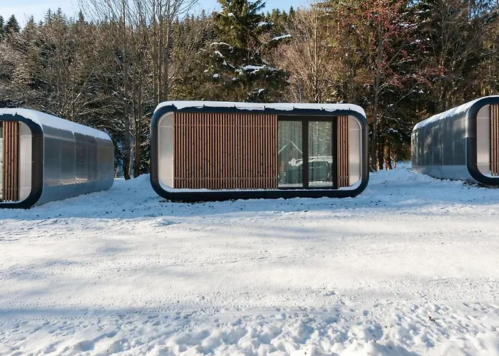 Chalets&apartments - Base Camp Medvědín Kemp