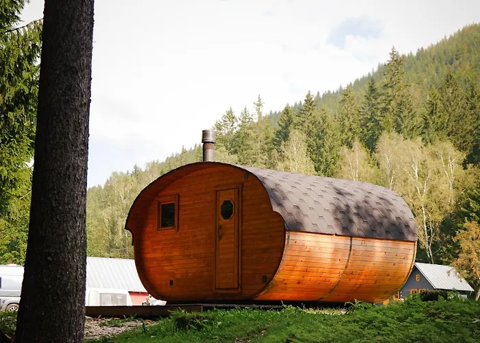 Chalets&apartments - Base Camp Medvědín Kemp *